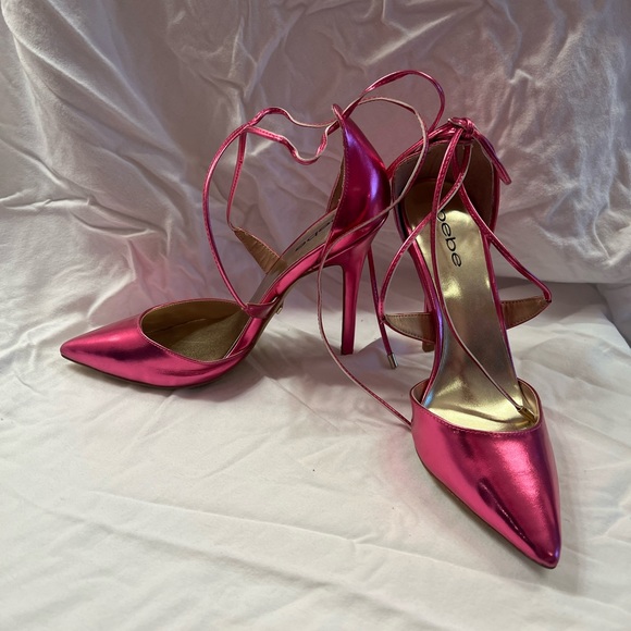 bebe Metallic Pink Strappy Pointed Toe Heels - Size 8 - Picture 3 of 6